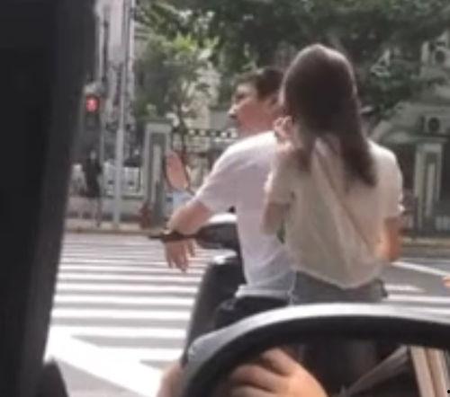 吃瓜被本人拉黑