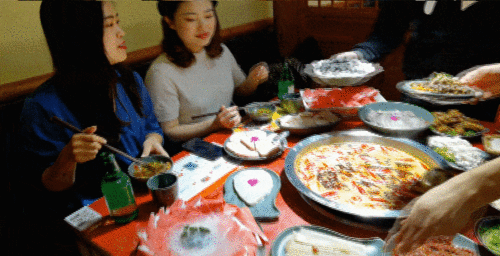 吃火锅见明星网红,一场美食与偶像的奇妙邂逅