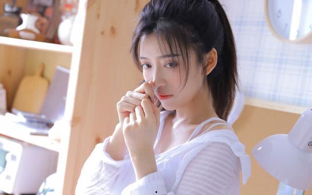 闷骚明星网红是谁,揭秘当红明星网红之谜