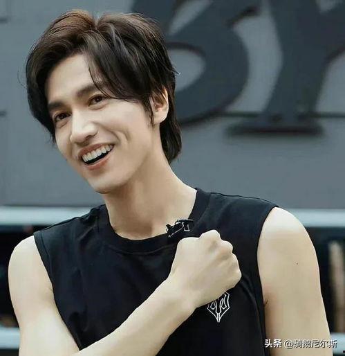 王嘉尔最新吃瓜爆料视频,揭秘娱乐圈不为人知的幕后故事