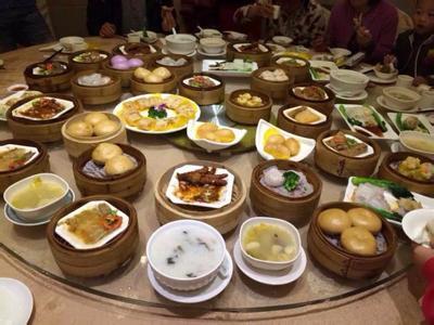 明星网红吃广东早茶,品味传统美食新风尚