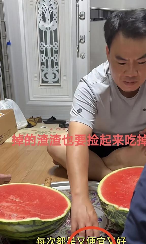 吃瓜爆料大学生博主,吃瓜博主带你探秘大学生活